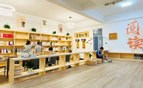 ְ������